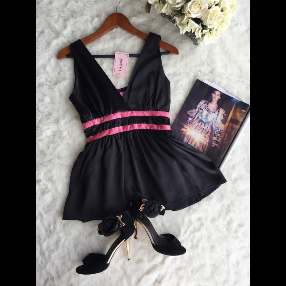 NWT Women's Silk Lilypod Black Top w/Pink-stripes